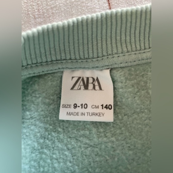 Zara Slogan Sweatshirt Girls Kids 9-10Y Green ‘Be Yourself’ Graphic Sweater - Picture 2 of 10
